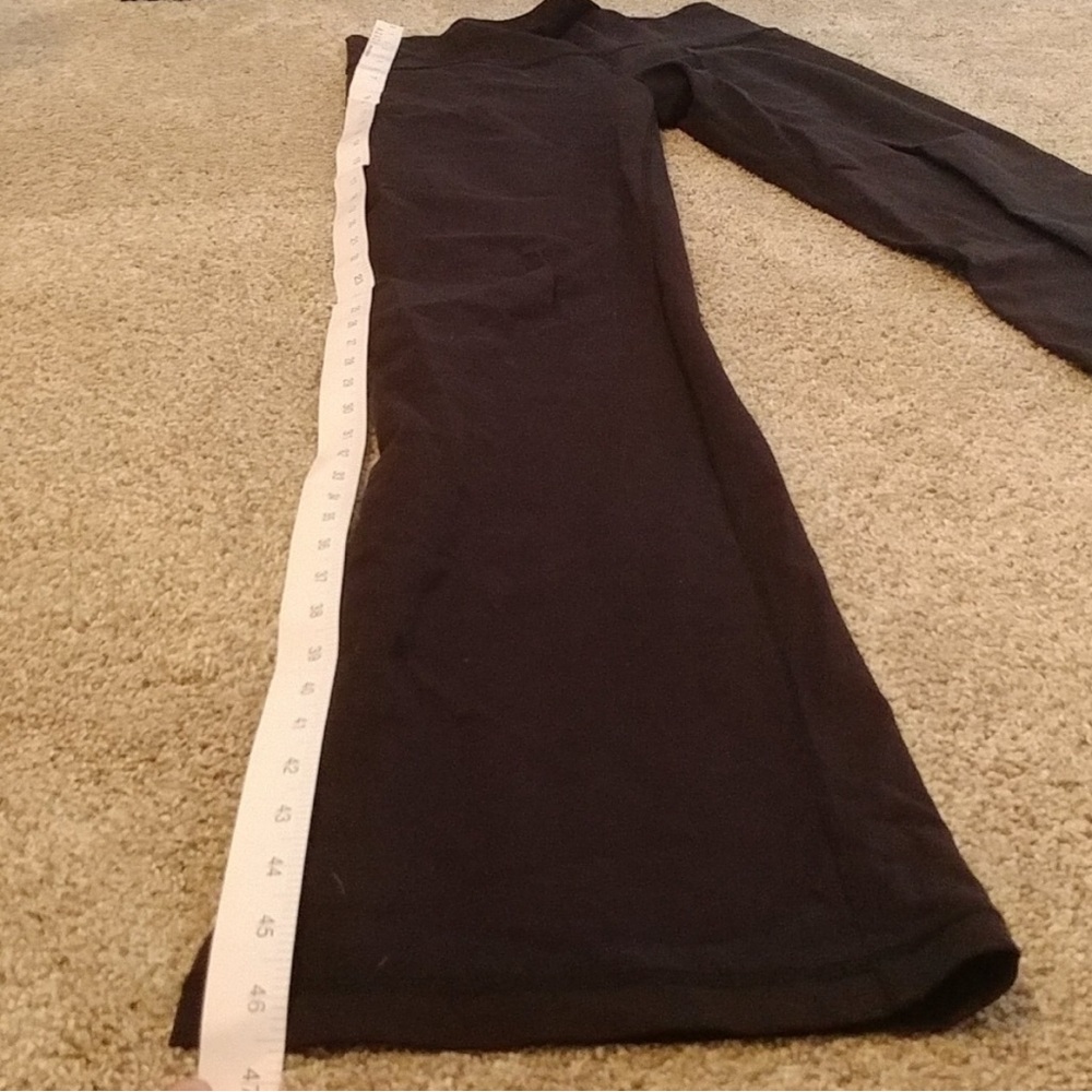 EUC lululemon size 8 LONG groove pant leggings